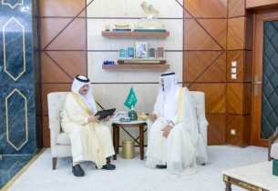 أمير الشرقية يدشّن البرنامج الدعوي “البناء العقدي” لترسيخ الوسطية والاعتدال