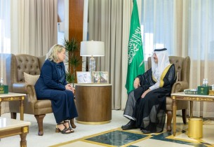 سمو أمير الشرقية يستقبل القنصل العام للولايات المتحدة الأمريكية بالظهران