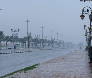 أمطار رعدية تضرب 8 مناطق بالمملكة.. والغزارة تشتد الجمعة والسبت