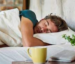 القيلولة لأكثر من 30 دقيقة قد تهدد مرضى السكري بالكبد الدهني
