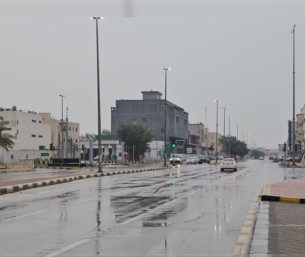 حتى 5 مساء.. أمطار وأتربة مثارة ورياح نشطة على الأحساء وأجزاء من الشرقية