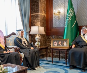 محافظ الأحساء يستقبل الرئيس التنفيذي لهيئة التراث