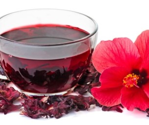 لماذا ينصح الأطباء بالكركديه في رمضان؟