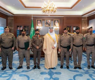 سمو محافظ الأحساء يكرّم عددًا من رجال الأمن المتقاعدين بالمحافظة