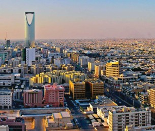 كيف نجحت السعودية في خفض عجز الميزانية 73% رغم تحديات النفط؟