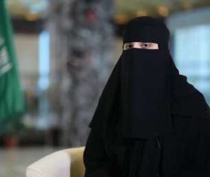“بنا السبيعي” ترسم ملامح المستقبل في حفل خريجات كفو 47