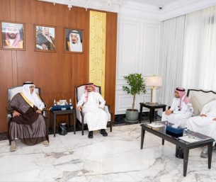 الجبير يستعرض فرص التنمية والاستثمار مع وفد أمانة الأحساء