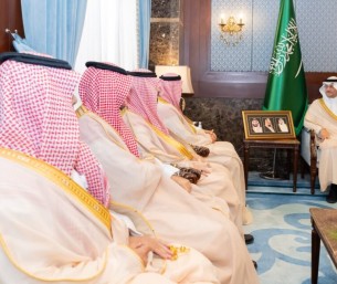 محافظ الأحساء يستقبل المشرف على برنامج مستشفى قوى الأمن بالدمام
