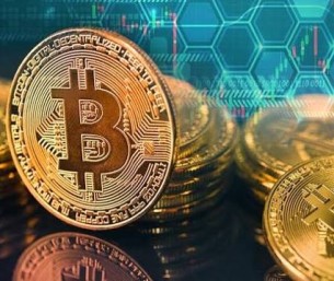 تراجع «بتكوين» 28%.. تريليون دولار تتبخر من العملات المشفرة