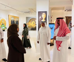 سمو الأمير عبدالعزيز بن جلوي يزور مساحة تغريد للفنون بالأحساء