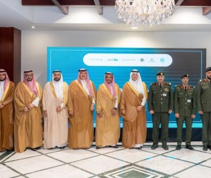 محافظ الأحساء يطّلع على مشروع “دار الحرفيين” لتأهيل نزلاء سجن الأحساء