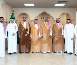 الرئيس التنفيذي للهيئة العامة للعقار يطلع على موجهات عمارة واحات الأحساء