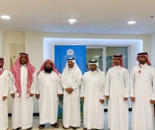 طلاب قانون البيئة بجامعة الملك فيصل يزورون جمعية البيئة الخضراء بالأحساء