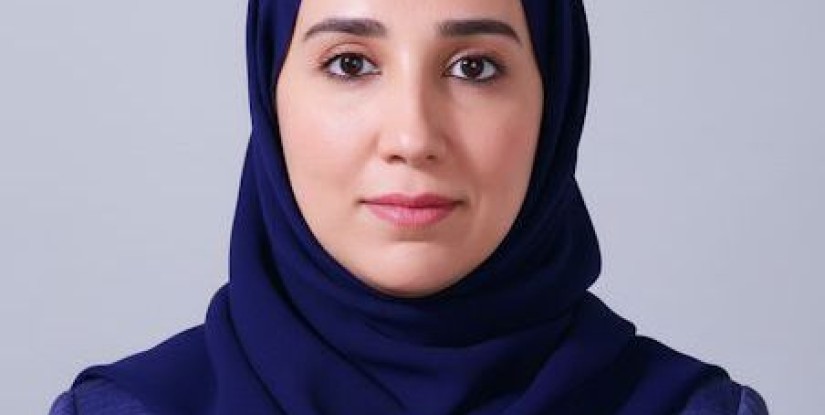 في حوارها مع “الواحة نيوز”..  د. فاطمة الملا: القراءة أولوية من أجل الوعي وحارسٌ للهوية في زمن الشاشات