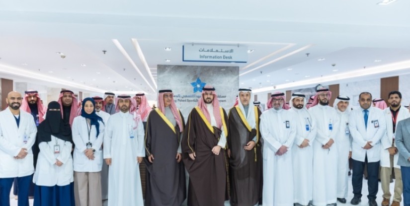 نائب أمير الشرقية يزور المرضى المنومين في مستشفى الملك فهد التخصصي بالدمام