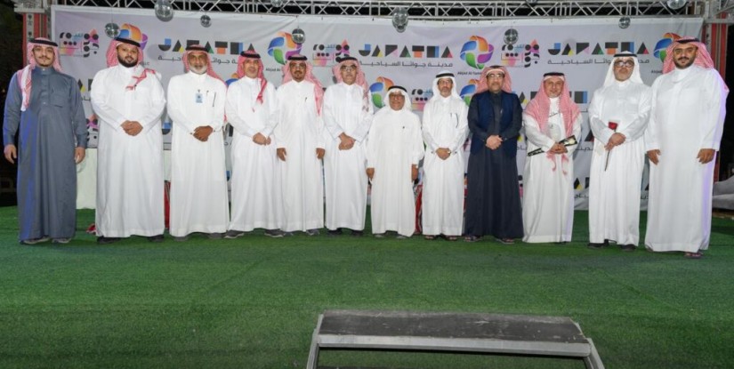 جواثا تبوح بالشعر.. والمرأة تتصدر المشهد في “هي كما يراها الشعر”