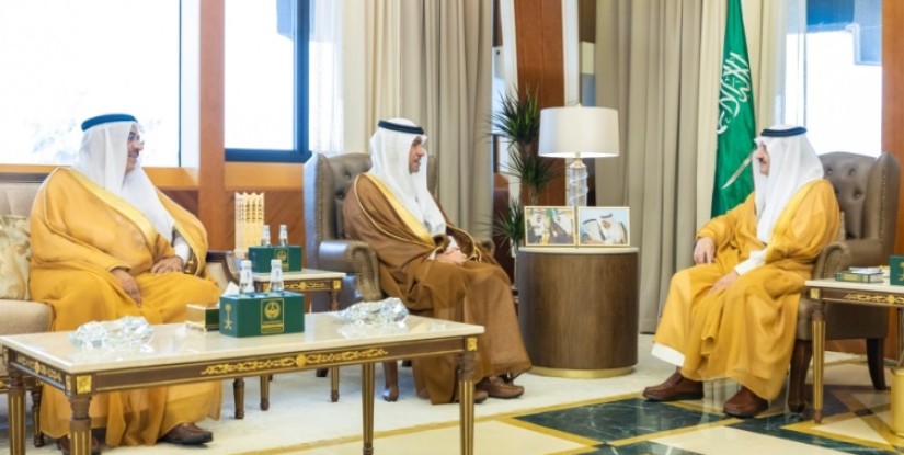 أمير الشرقية يستقبل وزير البلديات والإسكان.. ويشيد بما تنفذه الوزارة من مشروعات