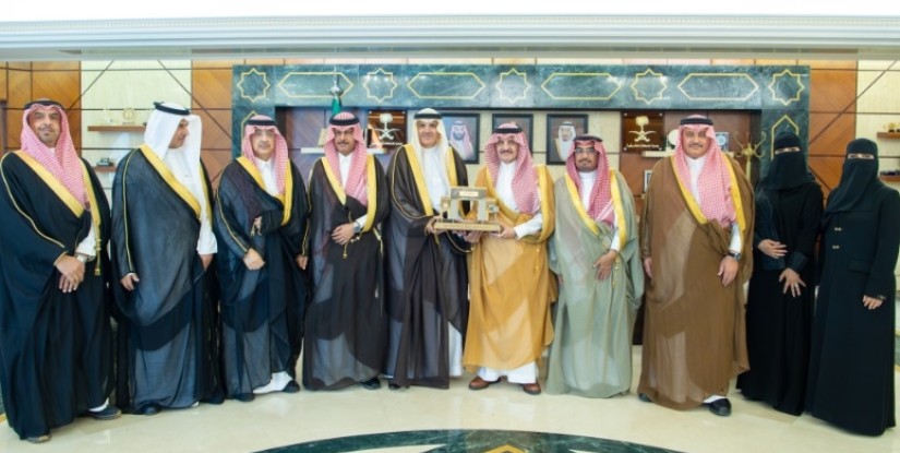 أمير الشرقية يطلع على أعمال جمعية أمناء للتنمية الحضرية