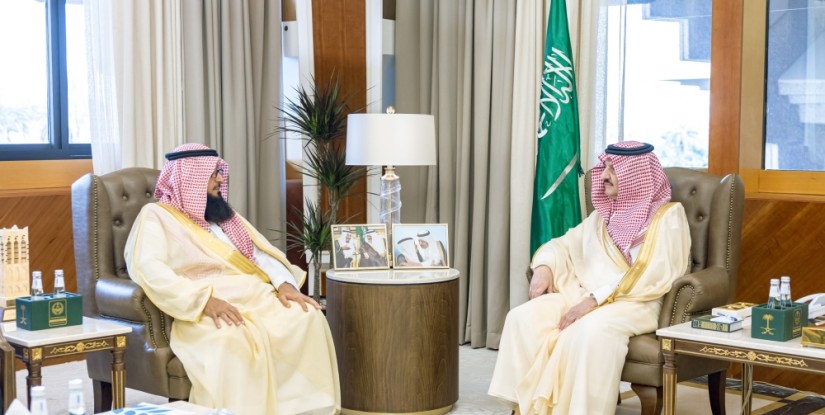 أمير الشرقية يتسلّم التقرير الختامي لبرنامج زكاة الفطر الموحد