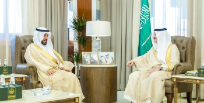 أمير الشرقية يستقبل رئيس وأعضاء مجلس إدارة جمعية الأوقاف الصحية