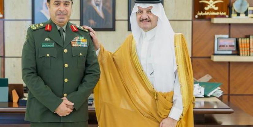 أمير الشرقية يستقبل مدير جوازات المنطقة بمناسبة ترقيته