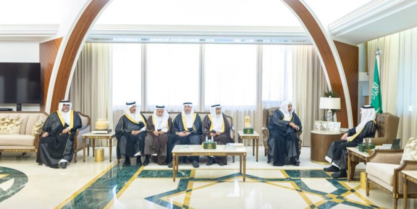 أمير الشرقية يطّلع على جهود “دعوة وإرشاد الأحساء”
