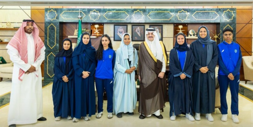 أمير الشرقية يهنئ سيدات النهضة بالصعود إلى الدوري الممتاز