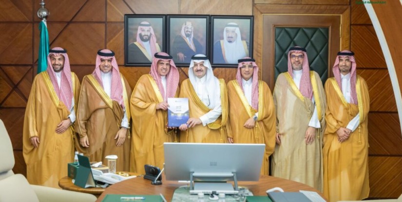 أمير الشرقية يطّلع على منجزات مطارات الدمام.. ويؤكد دورها في دعم التنمية