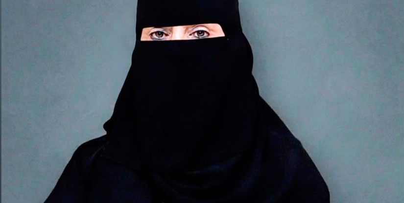 د. هند الرقيطي لـ “الواحة نيوز”: العلاج بالألوان علم متجذر وليس “تريند”.. والفنان لن يتحول إلى طبيب نفسي بالاجتهاد 