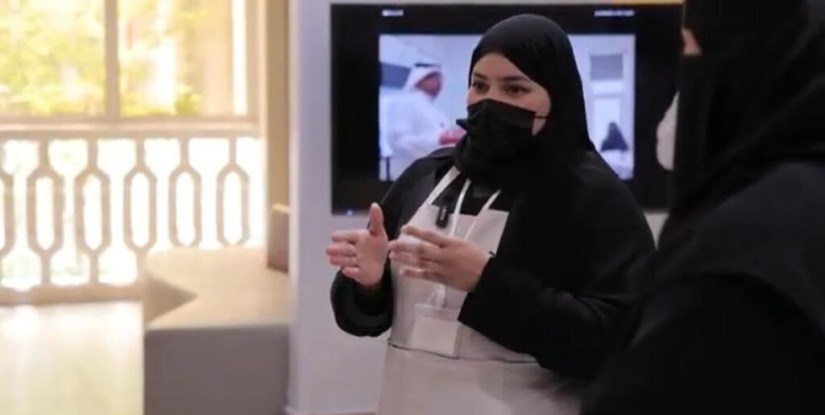 رالا العويس.. نموذج مشرف لتمكين المرأة في صناعة التمور بالأحساء