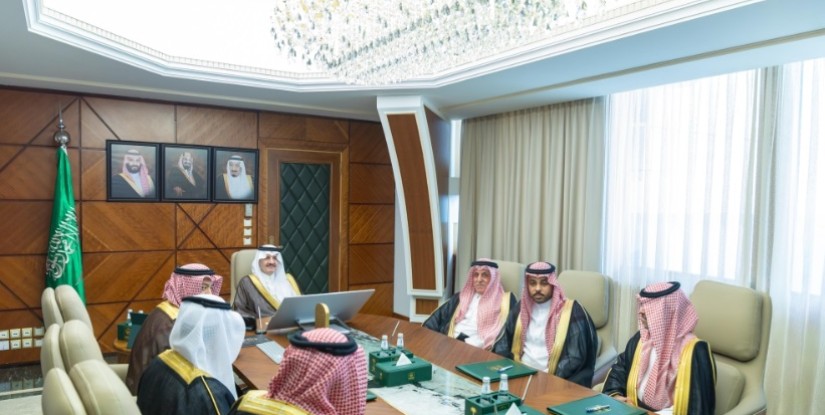 أمير الشرقية يطّلع على خطط ومشاريع معهد الطاقة