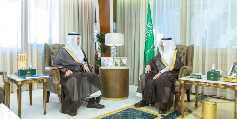 أمير الشرقية يستقبل رئيس وأعضاء مجلس إدارة غرفة الأحساء