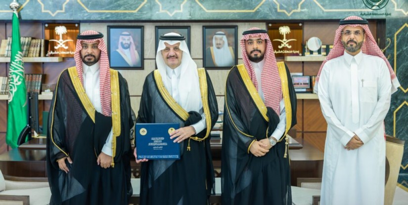 أمير الشرقية يستقبل مدير عام فرع هيئة الأمر بالمعروف والنهي عن المنكر بالمنطقة