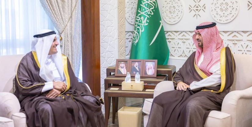 نائب أمير المنطقة الشرقية يستقبل رئيس جامعة الملك فهد للبترول والمعادن