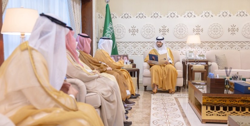 نائب أمير الشرقية يطّلع على جهود جمعية “دارك” للإسكان التنموي