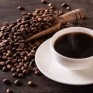 القهوة الساخنة أم الباردة؟ دراسة تكشف أيهما يحتوي على كافيين أكثر