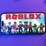 مطور يحذر: لا تسمحوا لأطفالكم بلعب روبلوكس بدون إشراف دائم