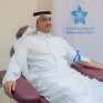 «اقتداء وعطاء».. محافظ الأحساء يشارك في الحملة الوطنية للتبرع بالدم