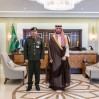 نائب أمير الشرقية يهنئ مدير سجون المنطقة بمناسبة ترقيته