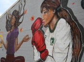 بأسلوبهم الخاص.. فنانون سعوديون وأوروبيون يرسمون الجداريات في الدرعية