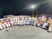 بالصور.. القارة تحتفل برفاف 24 عريس وعروسة صمن مهرجان الزواج الجماعي ال 36