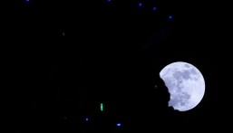 اليوم.. أول قمر عملاق لعام 2023
