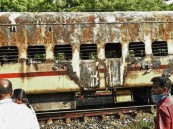 مأساة كبيرة.. مصرع 9 أشخاص إثر حريق في عربة قطار بالهند