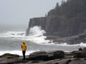 كارثة طبيعية جديدة.. إعصار “لي” يصل إلى كندا