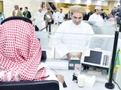 جوازات مطار الملك خالد الدولي تضبط مسافرًا لمحاولته المغادرة بوثيقة مزورة