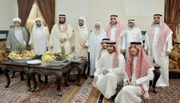 بالصور.. وزير الشؤون الإسلامية والدعوة والإرشاد في زيارة للشيخ الجزيري