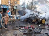 مقتل 5 أشخاص في انفجار استهدف سيارة للشرطة شمال غرب باكستان