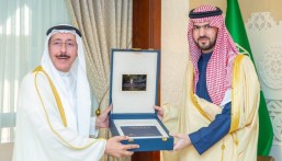 بالصور.. نائب أمير الشرقية يستقبل رئيس جامعة الإمام عبدالرحمن الفيصل