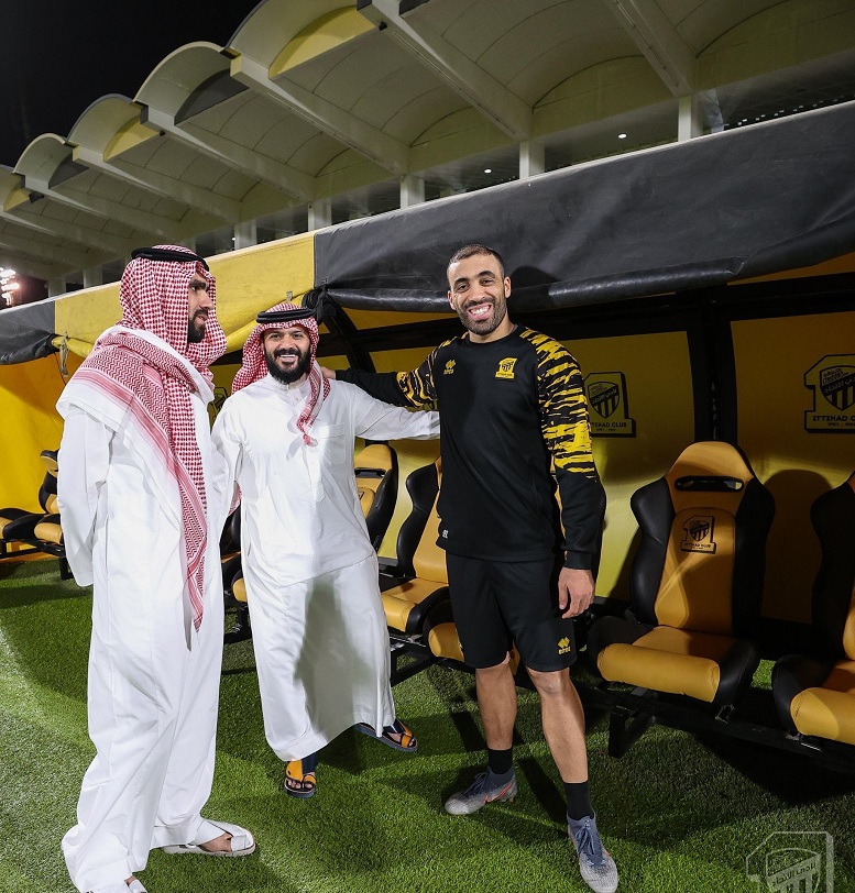 فيفا يحكم لصالح حمدالله ضد النصر.. والحائلي يؤكد: الاتحاد لم يخطئ