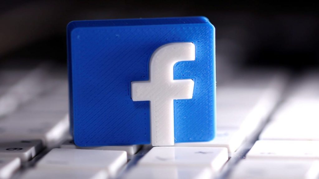 “فيسبوك” تقرر التخلي عن بعض منتجاتها بعد تسريحها لموظفين